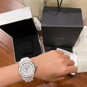 Chanel J12 Likes NEW!!!!!!!!